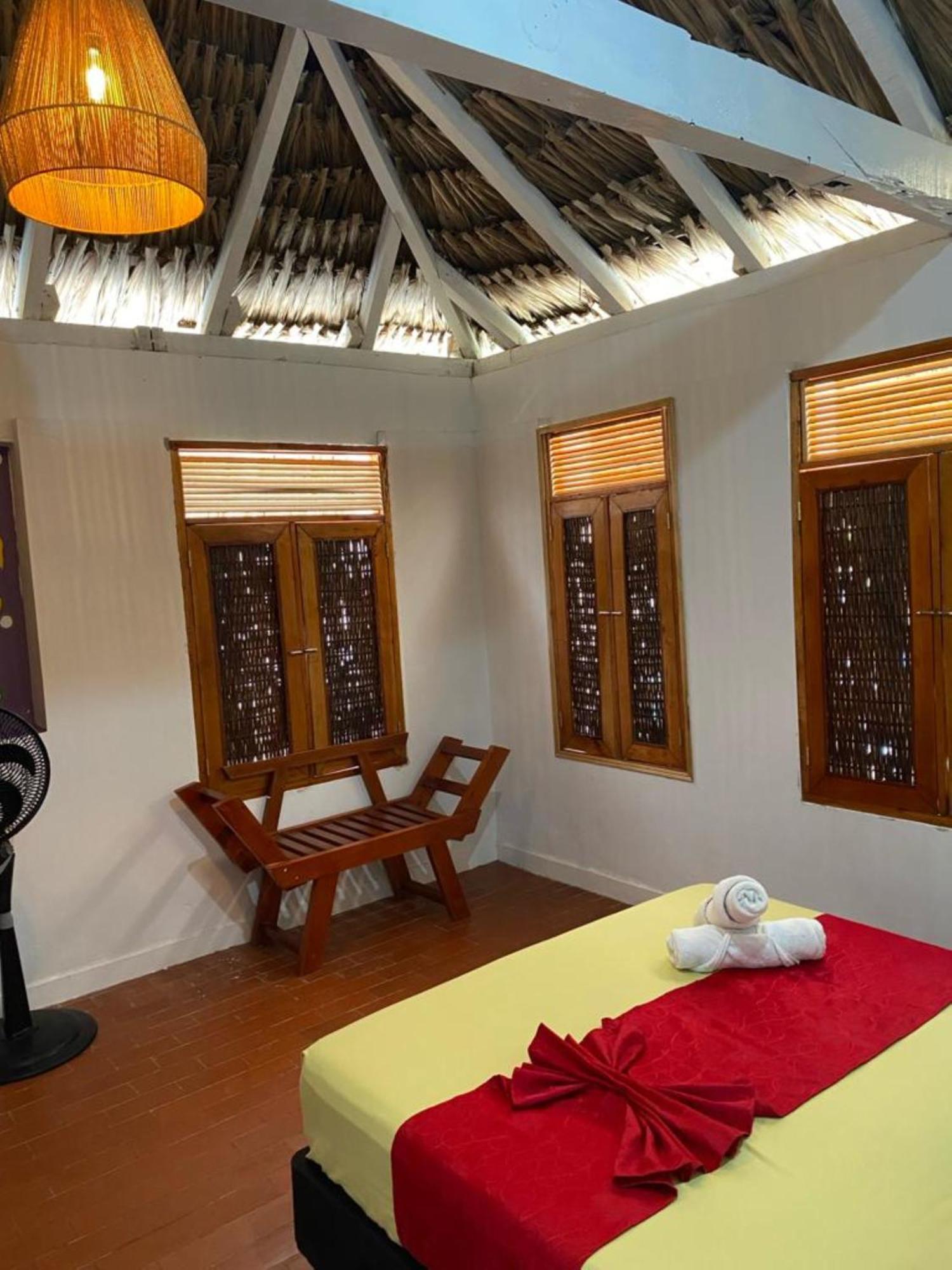 Isla Los Erizos Ecohouse Isla Grande  Extérieur photo